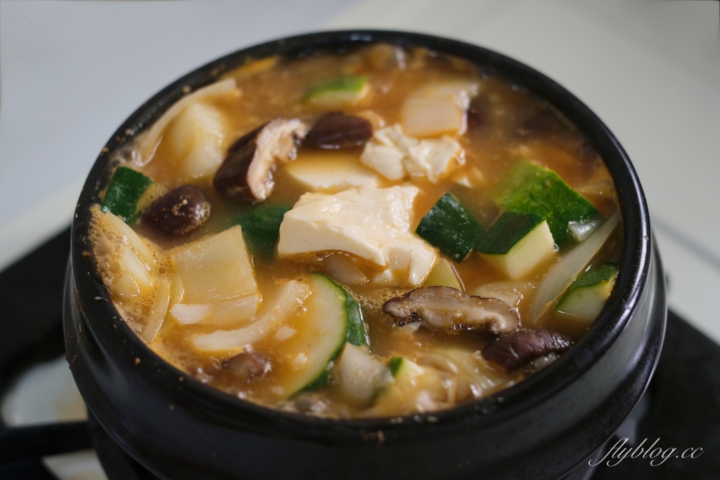 韓式大醬湯做法｜最簡單的「韓式大醬湯食譜」，一鍋到底5分鐘就可以上桌囉 @飛天璇的口袋