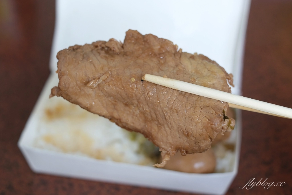 苗栗頭份｜圓光排肉餐盒，在地超過50年，國光客運旁的便當店，吃的是一種懷舊和氛圍 @飛天璇的口袋