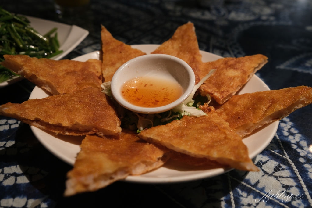 曼波泰式餐廳｜墾丁大街上的人氣美食餐廳，Google評價4.1顆星的泰式料理 @飛天璇的口袋