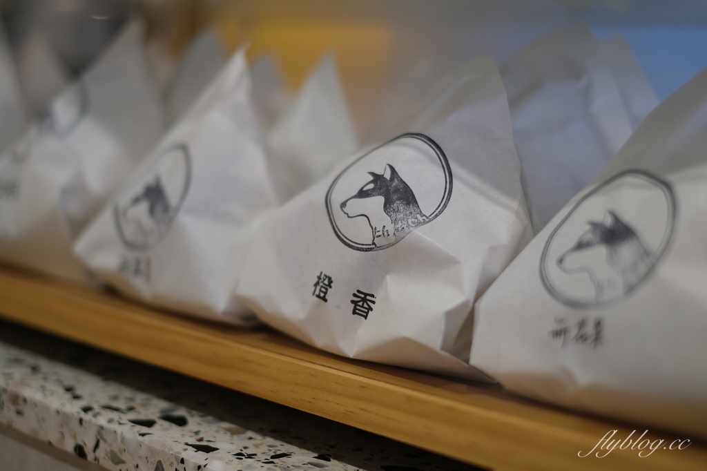 Terry Cafe 仁將咖啡｜有各種口味的肉桂捲，台中美術館週邊咖啡館 @飛天璇的口袋