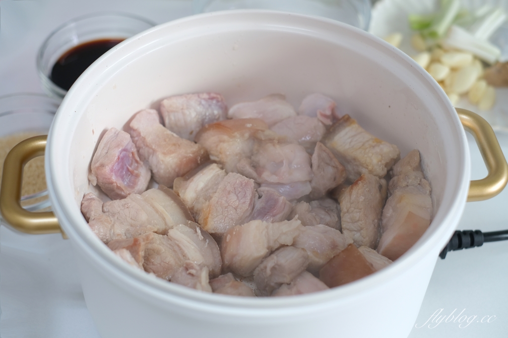 食譜分享｜滷爌肉的做法，一鍋到底的家庭滷焢肉，皮Q肉嫩油亮亮超下飯 @飛天璇的口袋