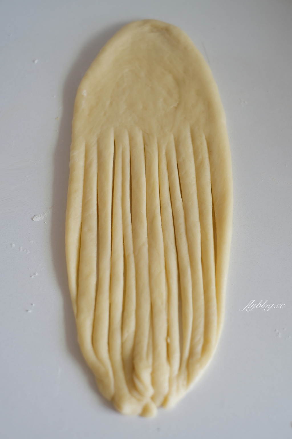 毛線球麵包做法｜新手烘焙最愛的網美級麵包，葡萄奶酥內餡口味食譜分享 @飛天璇的口袋