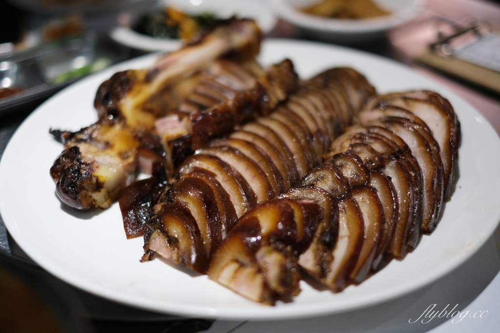 韓食堂한식당｜台北一定要來吃的韓食堂，道地的韓國豬腳和水冷麵(附菜單) @飛天璇的口袋