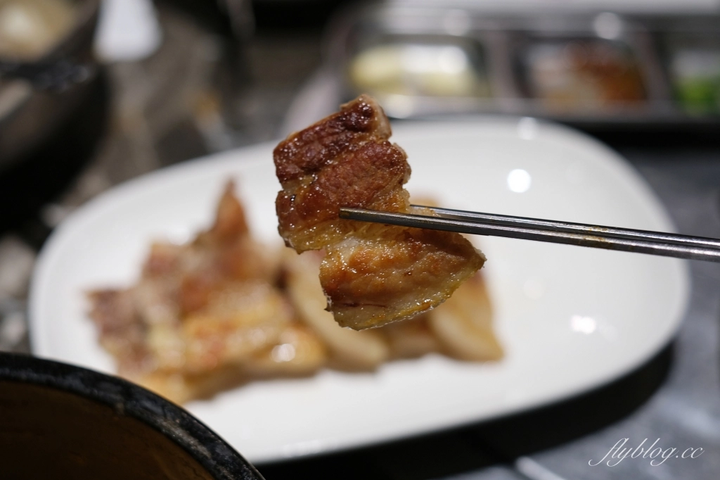 台北松山｜韓食堂한식당，台北必吃韓式料理，道地的韓國豬腳和水冷麵(附菜單) @飛天璇的口袋