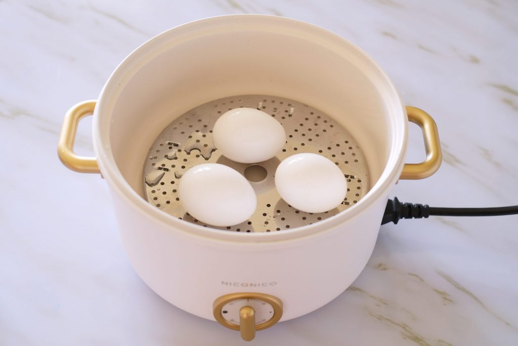【NICONICO奶油鍋系列】2.7L日式陶瓷料理鍋｜煎、煮、炒、炸、蒸、燉、滷，一機多用的NICONICO料理鍋 @飛天璇的口袋