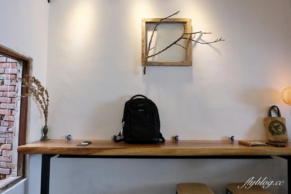 台中西區｜細水焙煎所2.0，台中用心又有質感的咖啡館，改建老宅入注咖啡香 @飛天璇的口袋