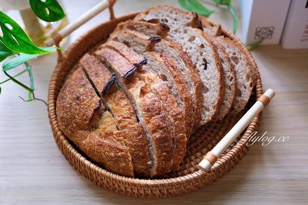 祖祖麵包工作室｜隱身社區裡的麵包工作室，網友推薦台中最道地的酸麵包 @飛天璇的口袋