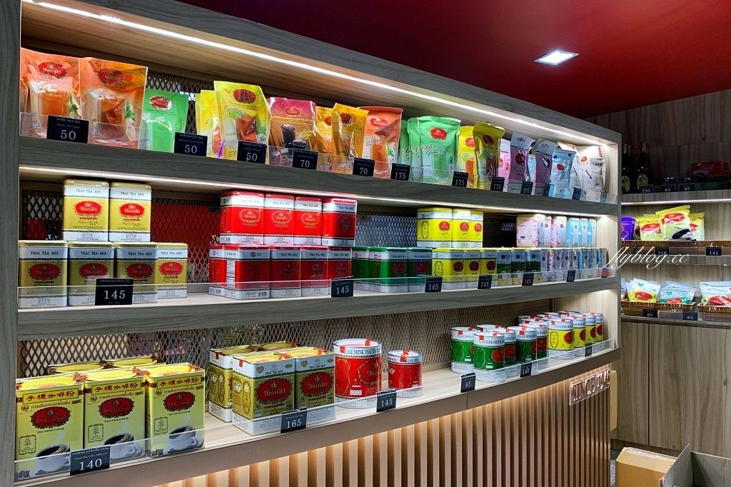 泰國曼谷｜泰國手標奶茶｜泰國奶茶第一品牌手標牌ChaTraMue，一走出曼谷素萬那普機場就先來一杯 @飛天璇的口袋