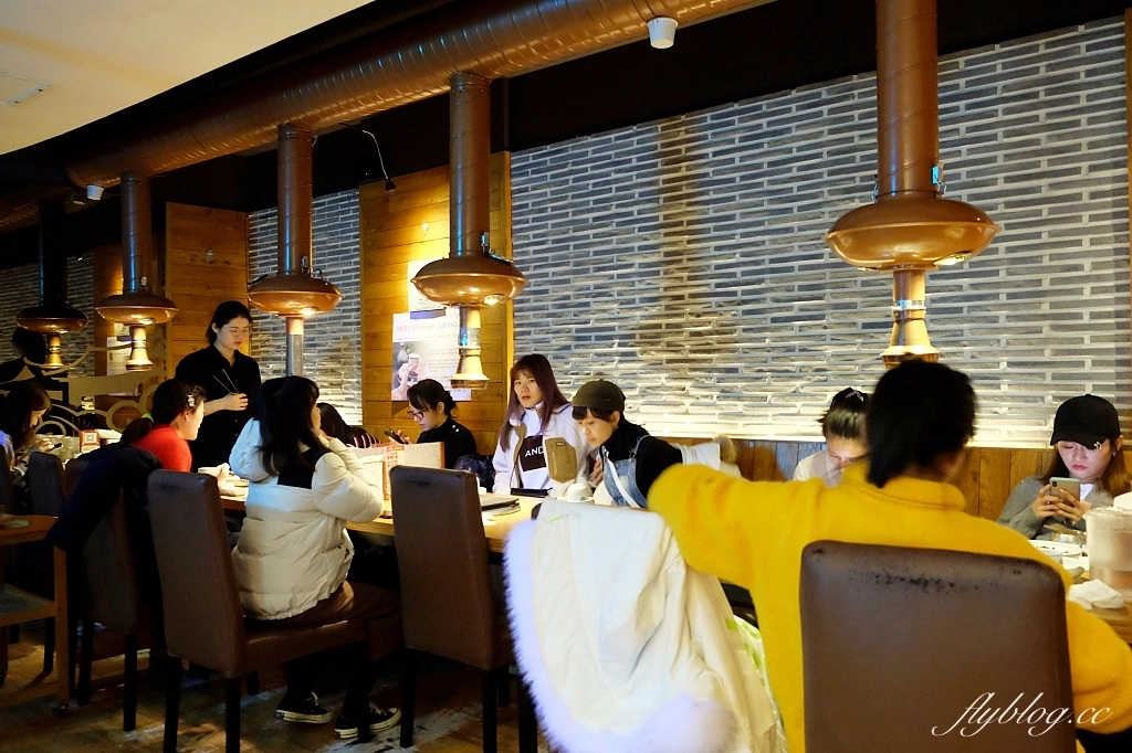 韓國首爾｜王妃家總店．明洞一定要吃韓國烤肉，郭富城和張宇也來朝聖的燒肉店 @飛天璇的口袋