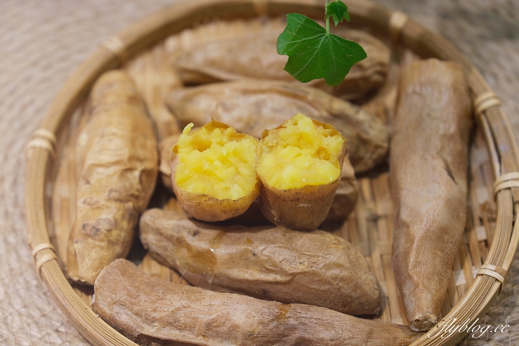 【台中南屯】黎明新村跩姨蔥油餅：在地30年的古早味美食，每日現撖現煎賣完即收 @飛天璇的口袋