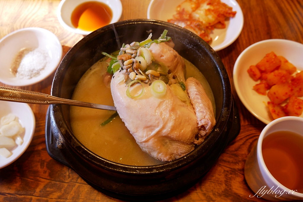 韓國首爾｜土俗村蔘雞湯｜首爾景福宮地鐵美食，連韓國總統都來朝聖 @飛天璇的口袋