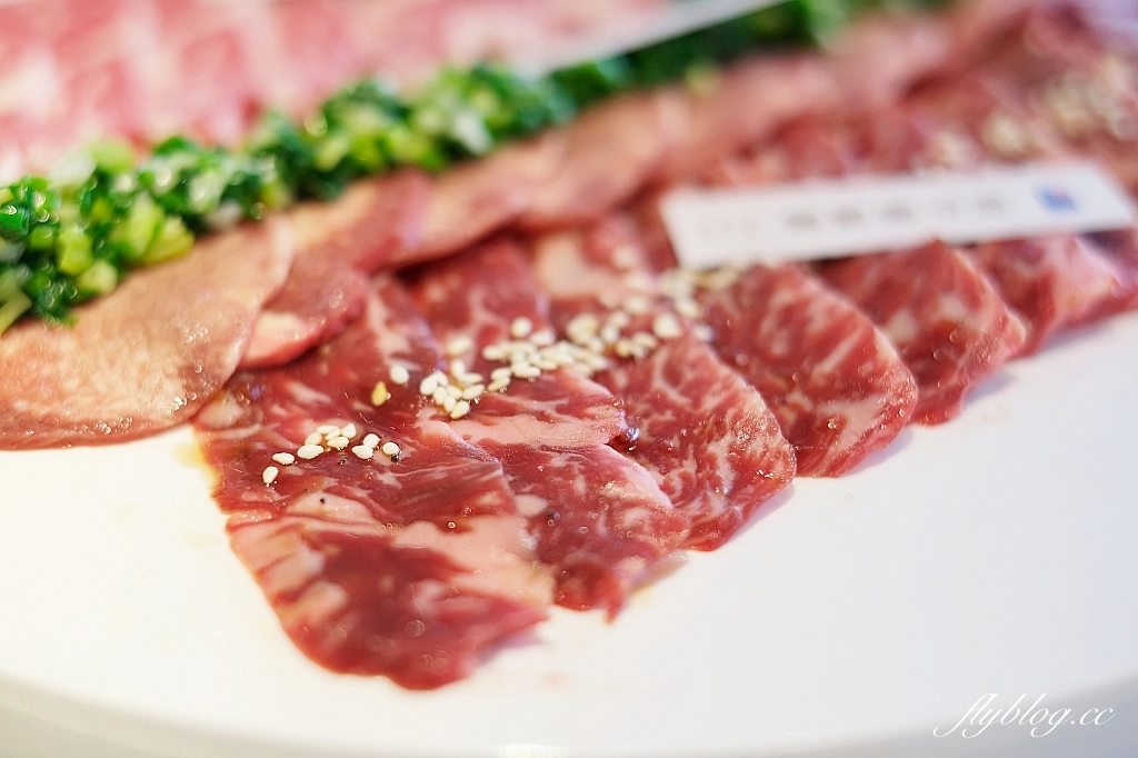 台中南屯｜三山燒肉，輕井澤最新燒肉品牌，訂位方式、菜單和食用心得分享 @飛天璇的口袋