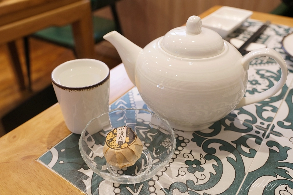 台中西區｜祥戎華茶餐室，美術館周邊巷弄裡的港式飲茶，生意好到沒預約吃不到 @飛天璇的口袋
