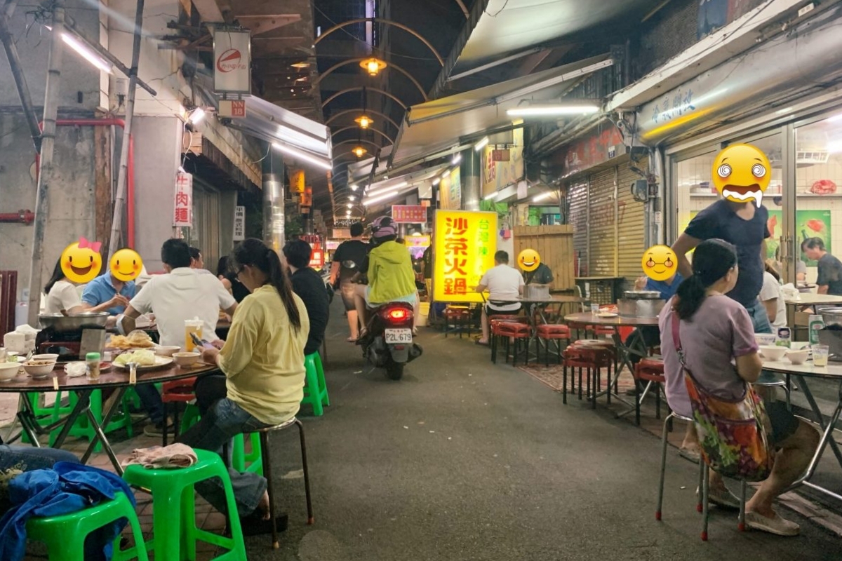 台中中區｜台灣陳沙茶火鍋．電子街的隱藏版美食．很像在香港吃大排檔的感覺 @飛天璇的口袋