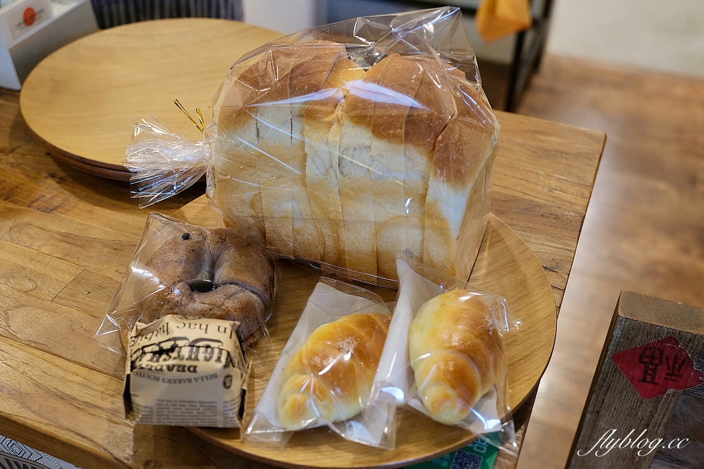 宜蘭羅東｜ca:san烘培坊，使用日本星野天然酵母，日本媽媽做的手工麵包 @飛天璇的口袋