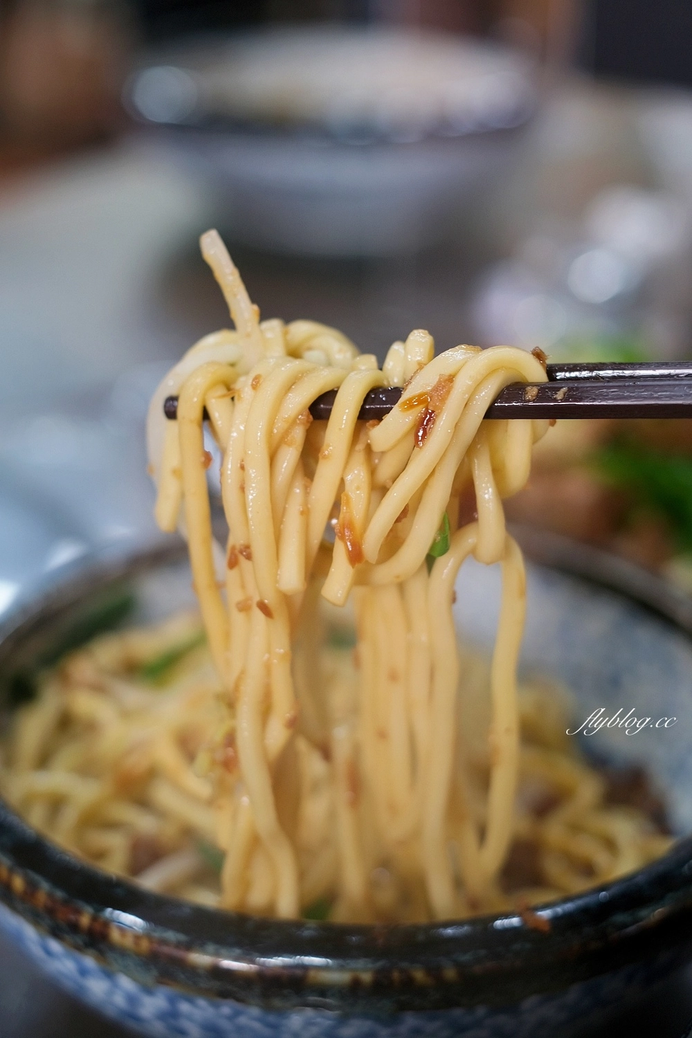 台中南屯｜竹仔腳麵食館，南屯老街40年老店，重新裝潢變得很文青 @飛天璇的口袋