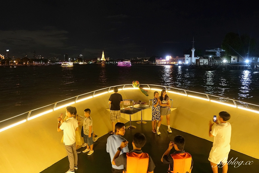 泰國曼谷｜昭披耶河公主號，曼谷最chill的觀光客行程，浪漫至極的遊河百匯晚餐 @飛天璇的口袋