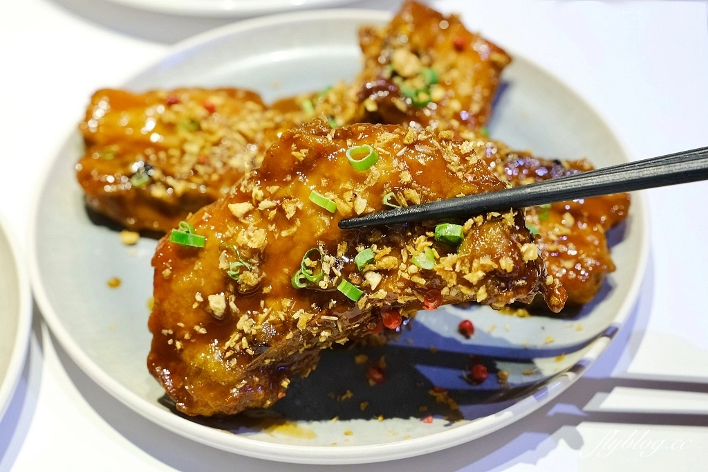 台南安平｜滿玥軒．台南新潮中式烤鴨餐廳，融入8大菜系的中華料理 @飛天璇的口袋