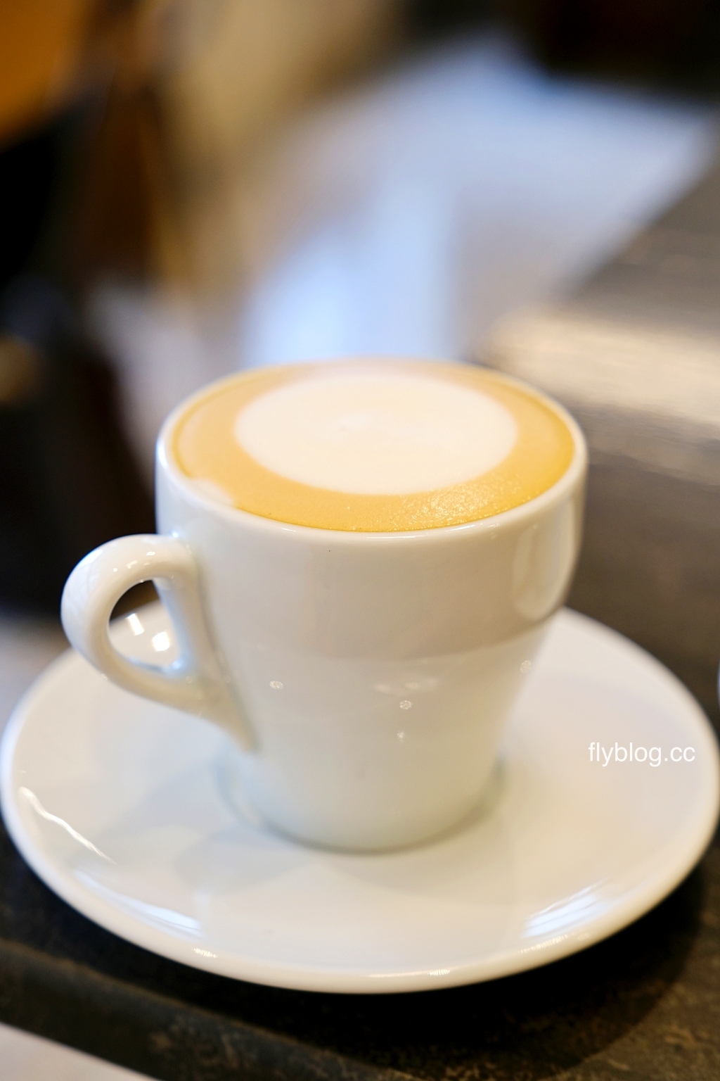 台中西區｜著手咖啡 Coffee Intro 2.0．專業烘豆團隊，審計新村周邊咖啡館 @飛天璇的口袋