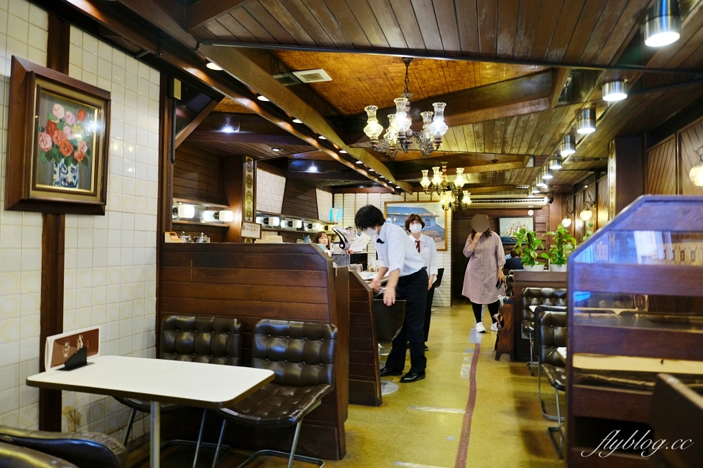 日本長崎｜珈琲富士男．長崎昭和風復古咖啡館，走過70多年歷史老店 @飛天璇的口袋