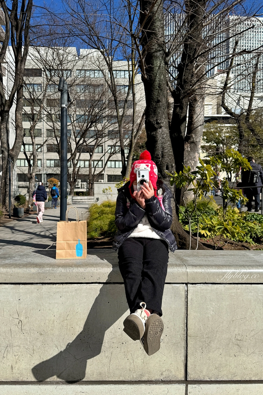 日本東京｜Blue Bottle Coffee 藍瓶咖啡 池袋店．池袋車站步行3分鐘，南池袋公園對面 @飛天璇的口袋