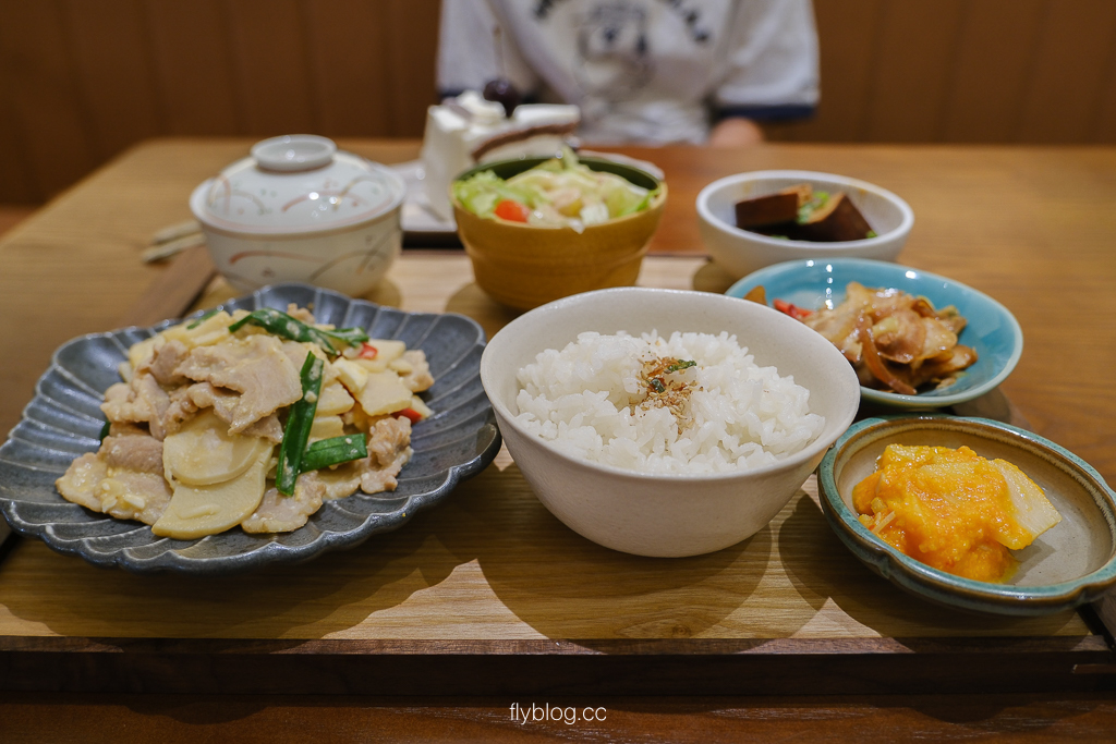 台中北屯｜禾作食堂．搬家了！松竹車站定食餐廳，道地台菜私房料理和咖啡甜點 @飛天璇的口袋