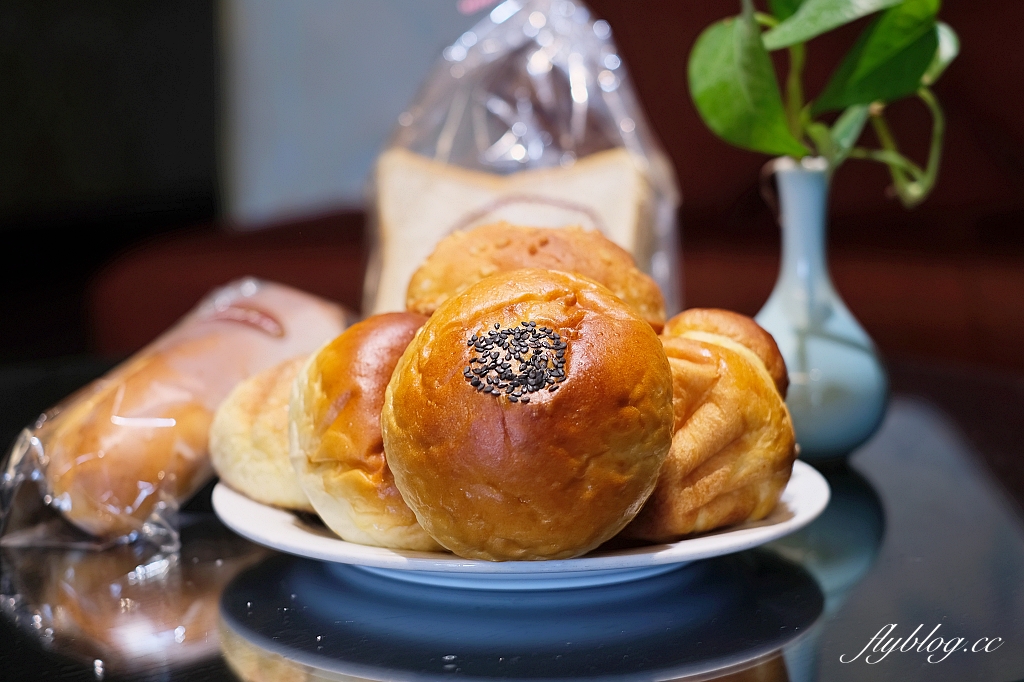 台北士林｜慶祝烘焙．野上智寬大弟子，陳耀訓師父開的麵包店 @飛天璇的口袋