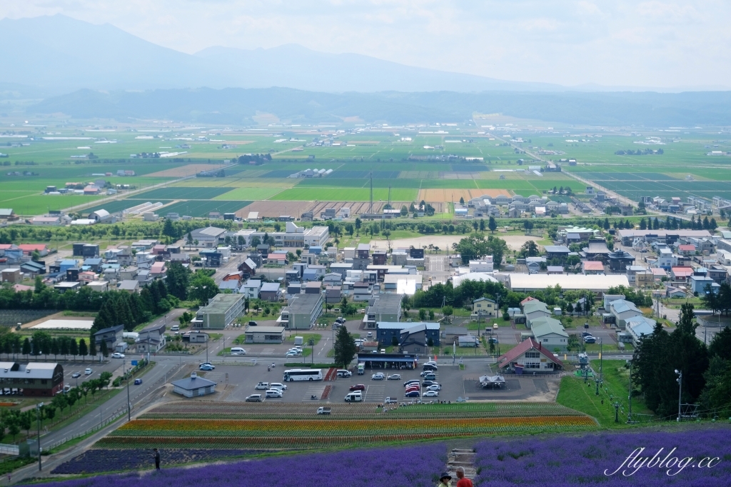 日本北海道｜北星山薰衣草園．坐纜車上山賞薰衣草，坐擁中富良野廣闊景致 @飛天璇的口袋