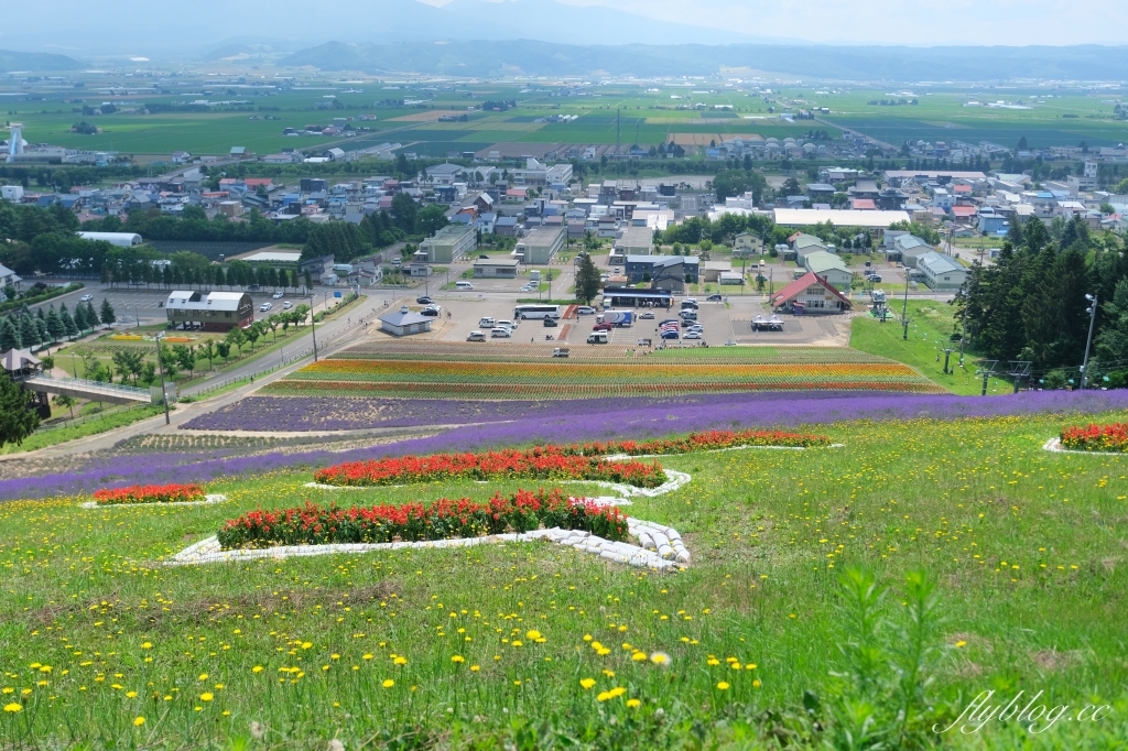 日本北海道｜北星山薰衣草園．坐纜車上山賞薰衣草，坐擁中富良野廣闊景致 @飛天璇的口袋