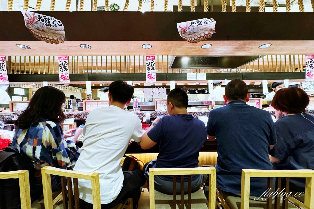 日本北海道｜根室花丸迴轉壽司．札幌車站JR塔大樓店，札幌必吃美食 @飛天璇的口袋