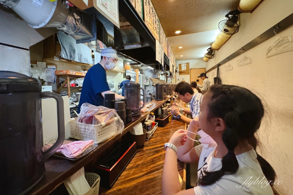 日本北海道｜拉麵札幌赤星．狸小路好吃的拉麵店，一碗500日圓拉麵十年未漲 @飛天璇的口袋