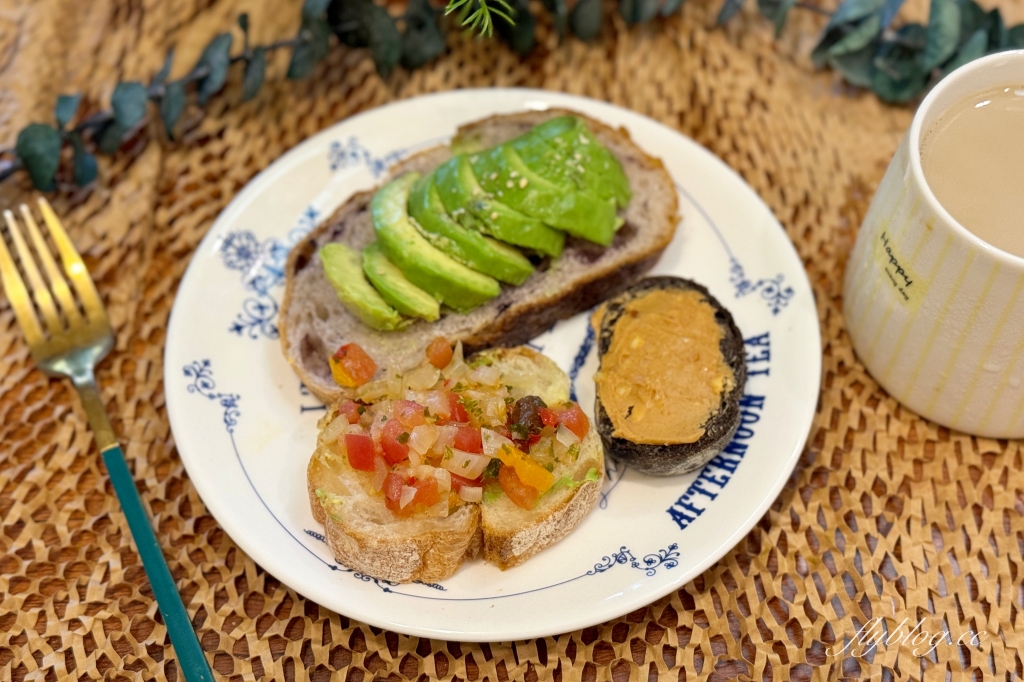 台中北屯｜威利與查理手作烘焙坊．超過20種酸麵包口味，每天提供不同口味 @飛天璇的口袋