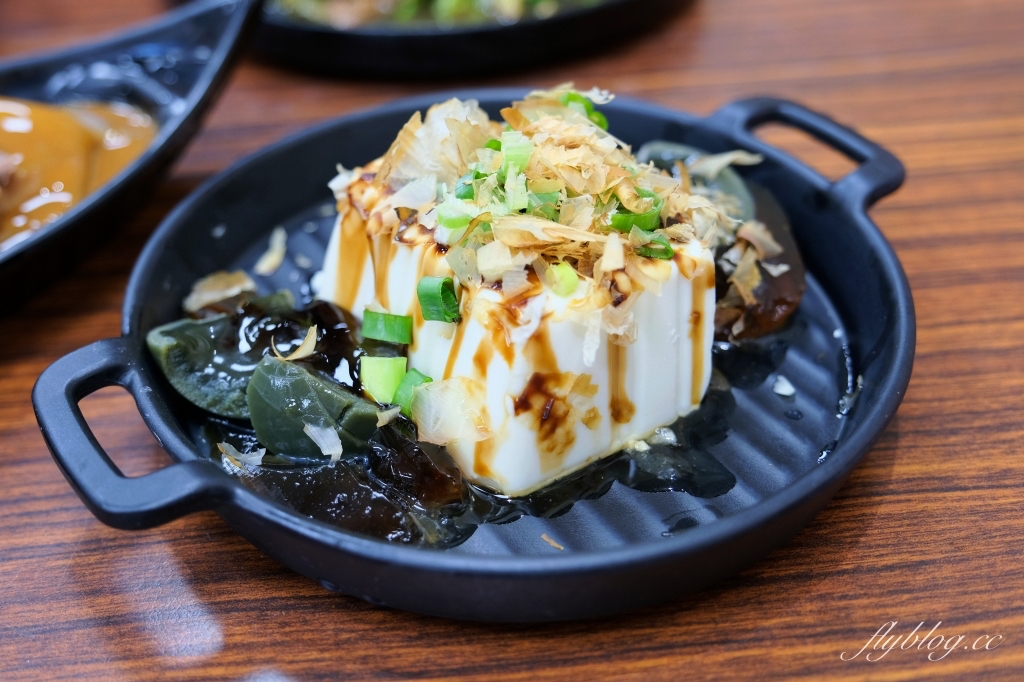 台中南區｜鈺鳳牛羊肉火鍋．古早味碳火牛肉鍋，鄰近中興大學的隱藏版美食 @飛天璇的口袋