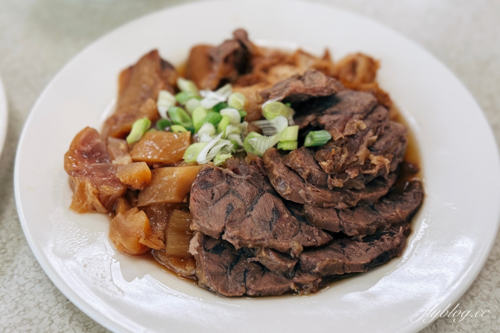 台中西區｜湖南味牛肉麵．一天只營業3小時，台灣500碗推薦 @飛天璇的口袋