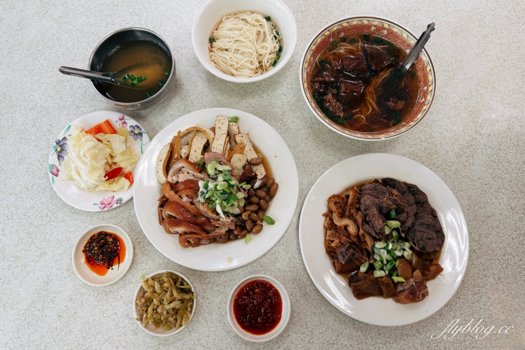 台中西區｜湖南味牛肉麵．一天只營業3小時，台灣500碗推薦 @飛天璇的口袋