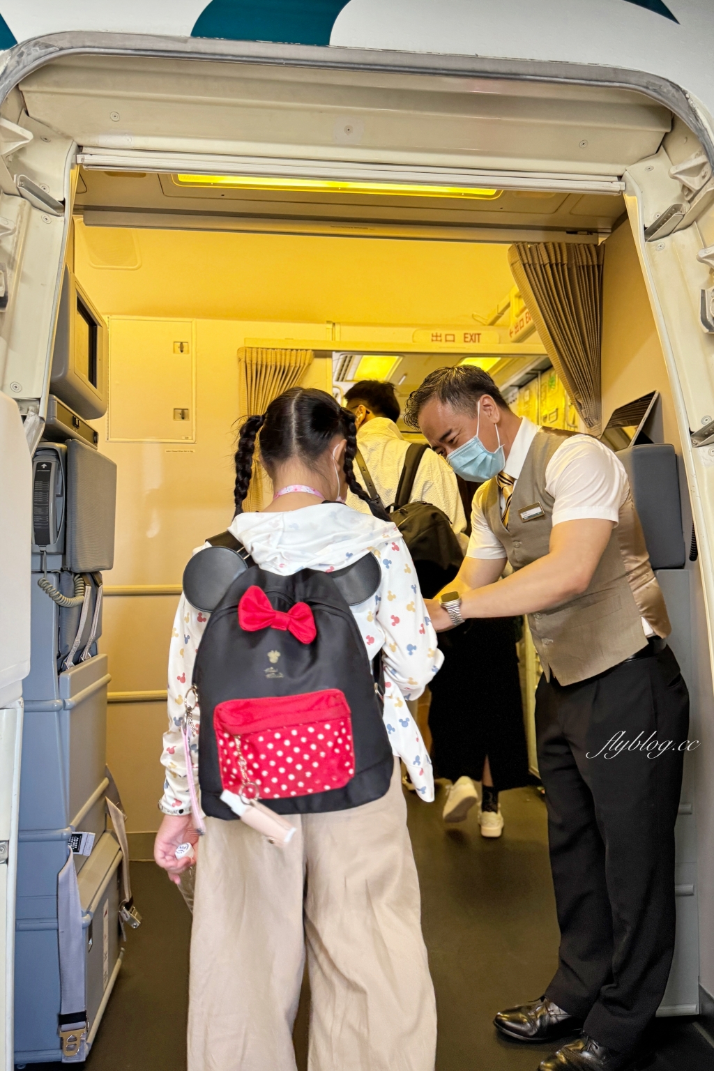 日本大阪｜國泰航空 Cathay Pacific CX564 台北-大阪 波音777-300 經濟艙餐點分享 @飛天璇的口袋