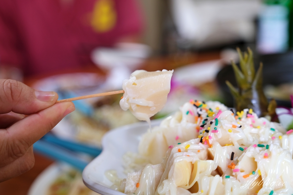 桃園龜山｜逗陣來土雞城．在神明廳裡吃飯，超隱密的土雞城，雞鴨養在院子前 @飛天璇的口袋