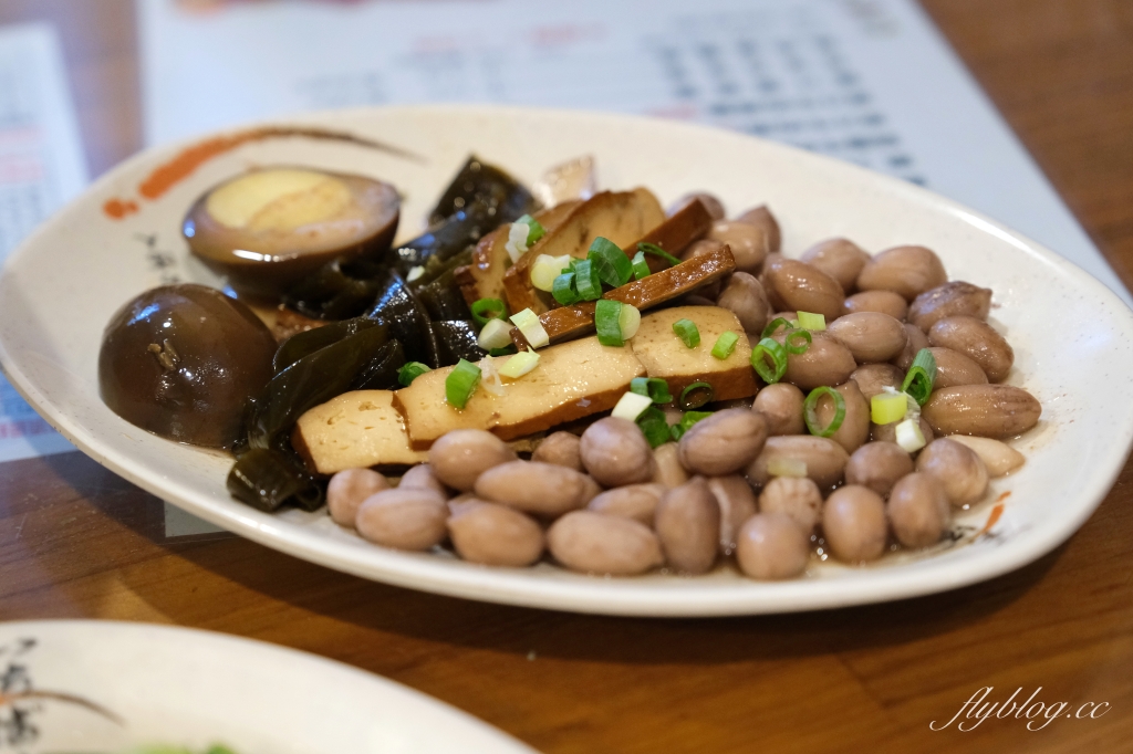 台中北區｜吳家莊頂級牛肉麵．台中好吃牛肉麵推薦，香港人也慕名來吃 @飛天璇的口袋