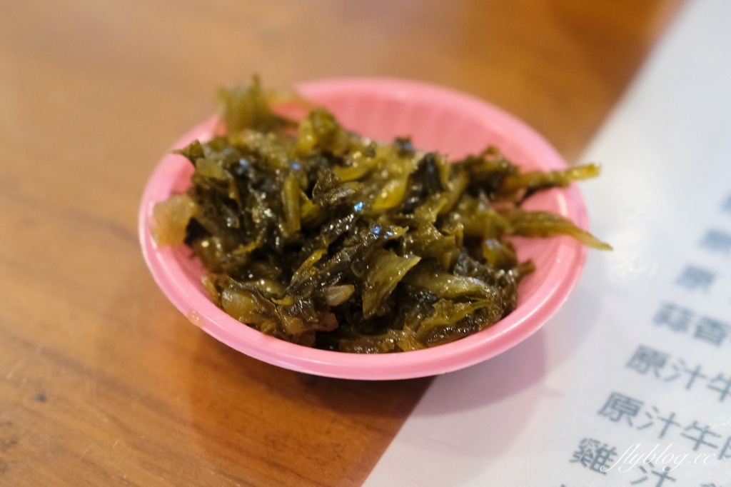 台中北區｜吳家莊頂級牛肉麵．台中好吃牛肉麵推薦，香港人也慕名來吃 @飛天璇的口袋