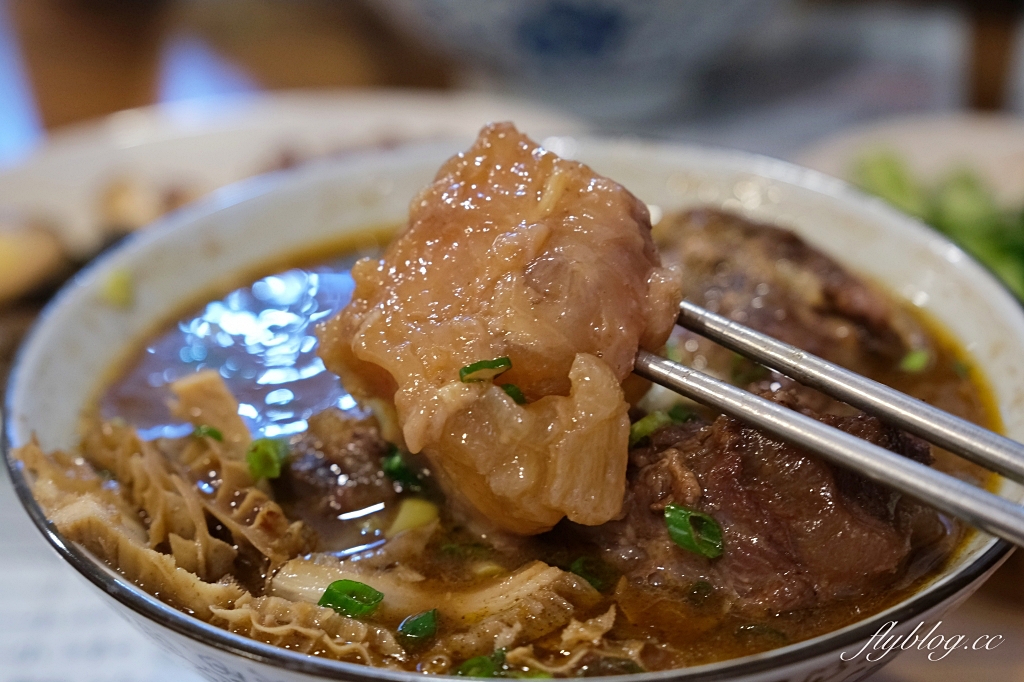 台中北區｜吳家莊頂級牛肉麵．台中好吃牛肉麵推薦，香港人也慕名來吃 @飛天璇的口袋