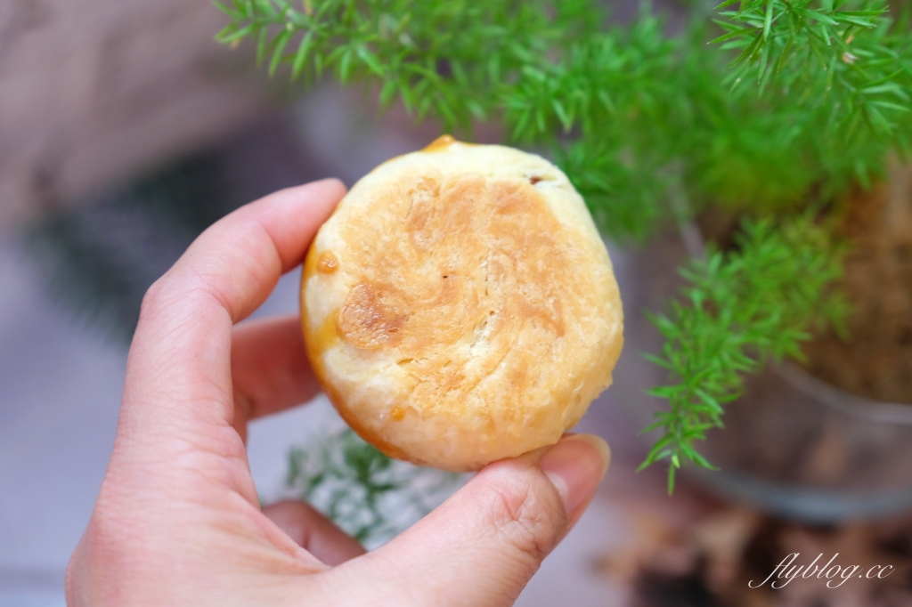 台中北區｜ 香緹果子咖啡館．中秋限定蛋黃酥禮盒，台中兩大甜點品牌強強聯手 @飛天璇的口袋