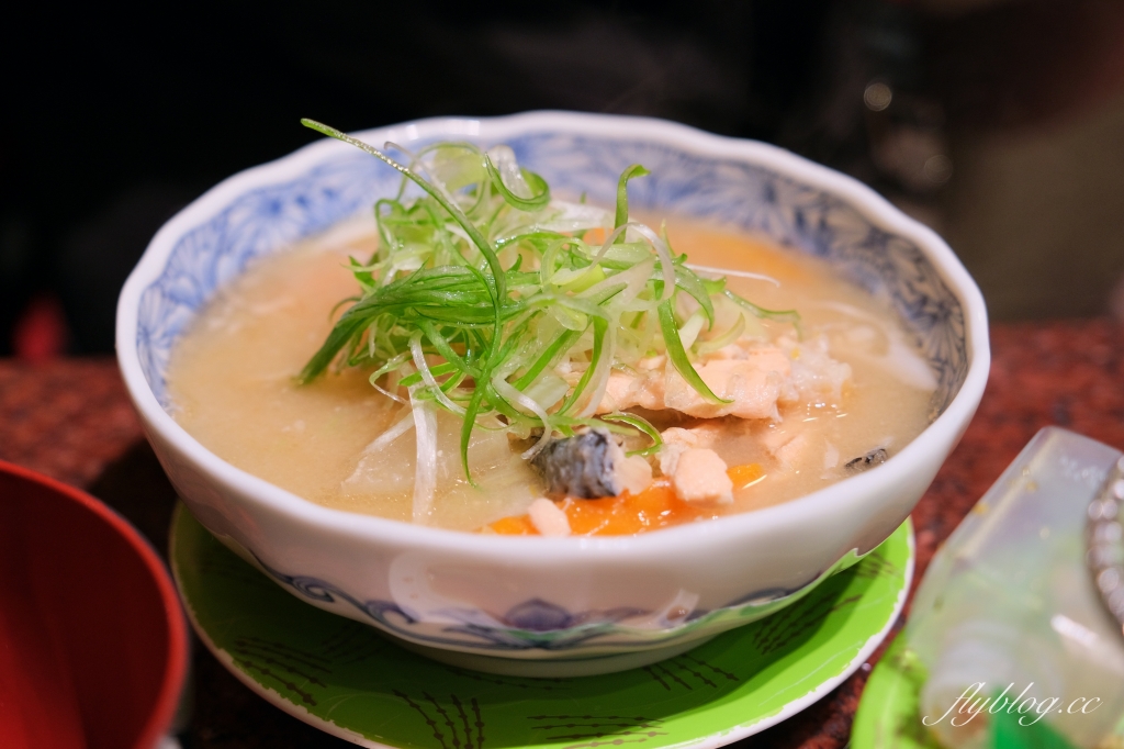 日本北海道｜根室花丸函館店．函館車站對面美食，北海道必吃迴轉壽司 @飛天璇的口袋