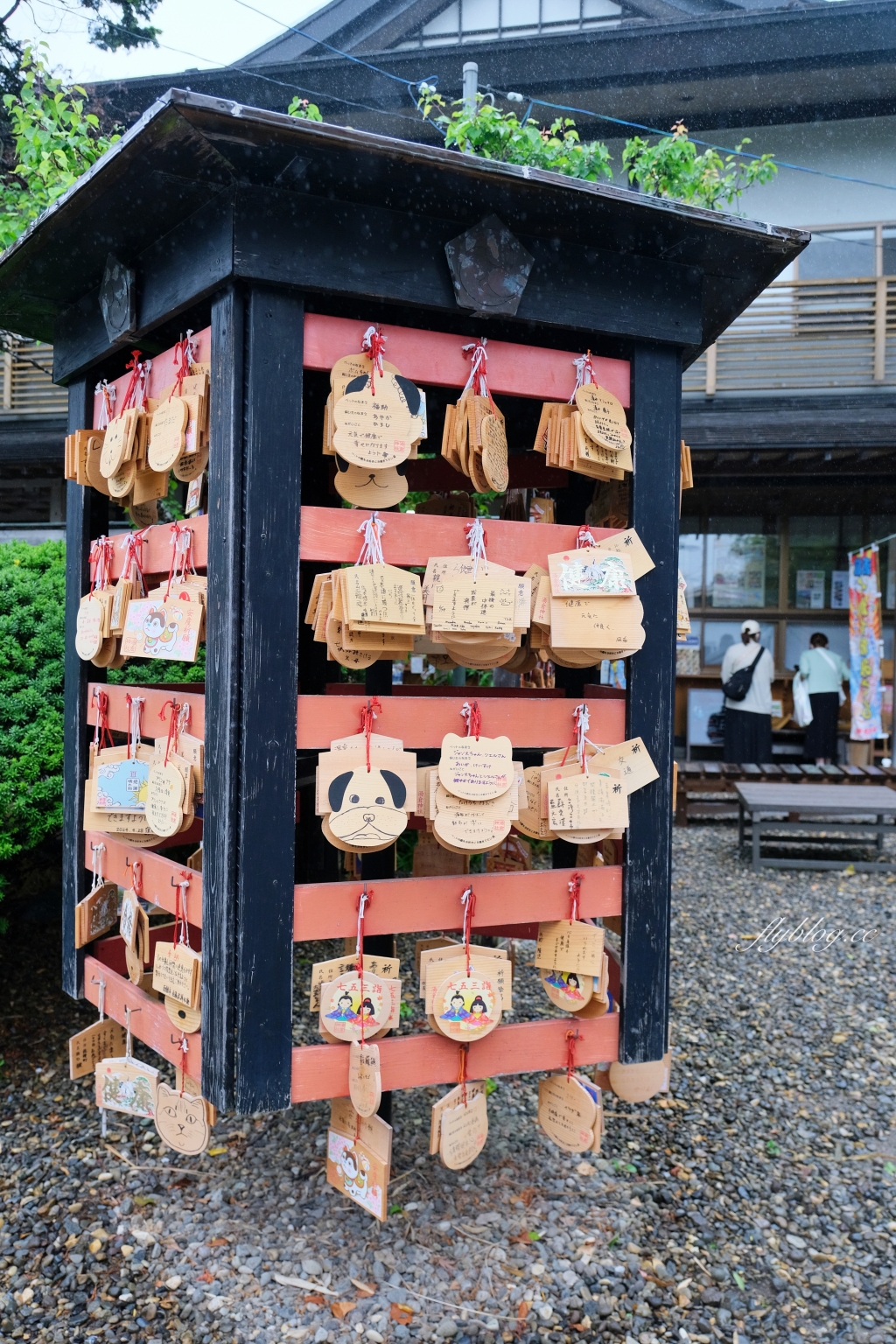 日本北海道｜湯倉神社．函館湯川溫泉的發源地，可愛的神兔籤詩和烏賊御守 @飛天璇的口袋