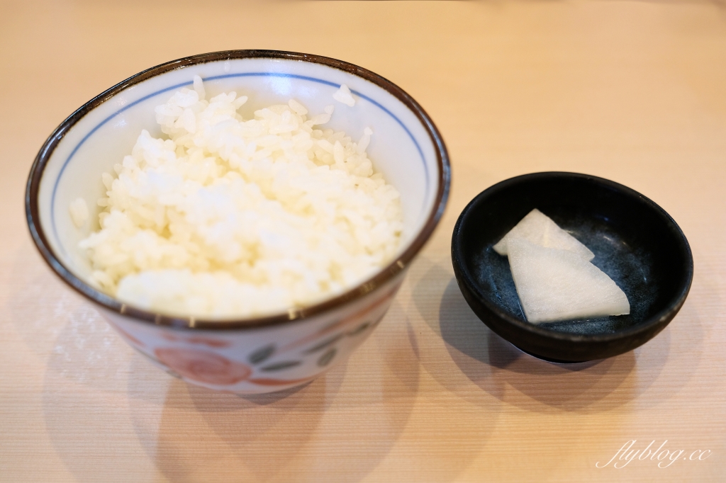 日本北海道｜一文字拉麵總店．函館最好吃鹽味拉麵，湯之川温泉美食推薦 @飛天璇的口袋