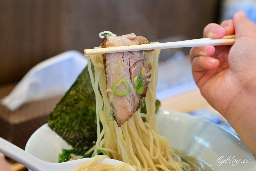 日本北海道｜一文字拉麵總店．函館最好吃鹽味拉麵，湯之川温泉美食推薦 @飛天璇的口袋