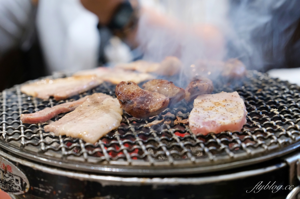 日本北海道｜燒肉秀．富良野燒肉推薦，還有附設停車場 @飛天璇的口袋