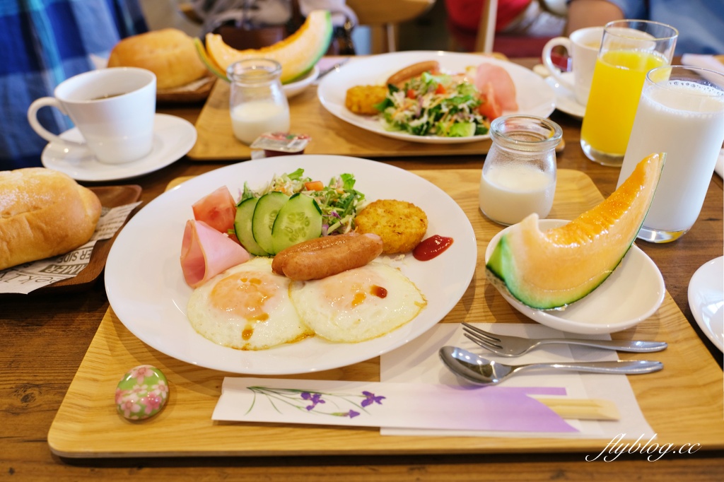 日本北海道｜花藤旅店 hotel hanafuji inn．富良野優質民宿，鄰近富田農場，老闆夫婦會講中文 @飛天璇的口袋