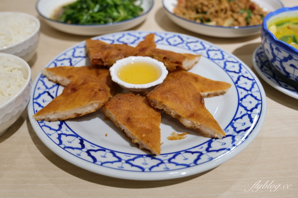 台中北屯｜蜜蜜泰泰式餐廳．單點合菜都可以，大地商場美食餐廳 @飛天璇的口袋