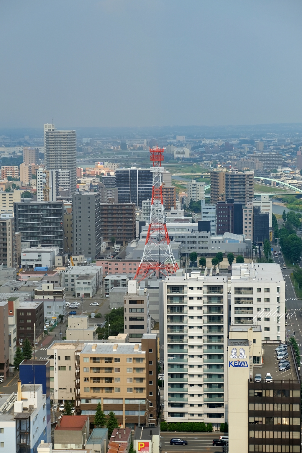 日本北海道｜札幌電視塔．札幌著名地標之一，360度欣賞札幌街景和大通公園 @飛天璇的口袋