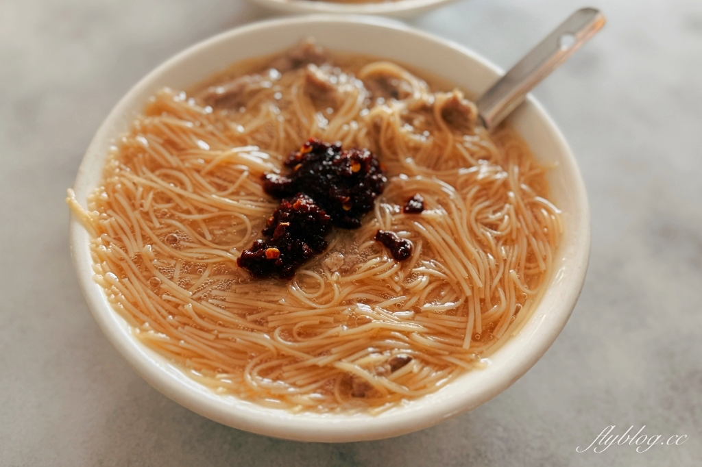 台中西區｜隆美肉羹麵線．忠信市場裡的豆花攤，吃一個濃濃的古早味 @飛天璇的口袋